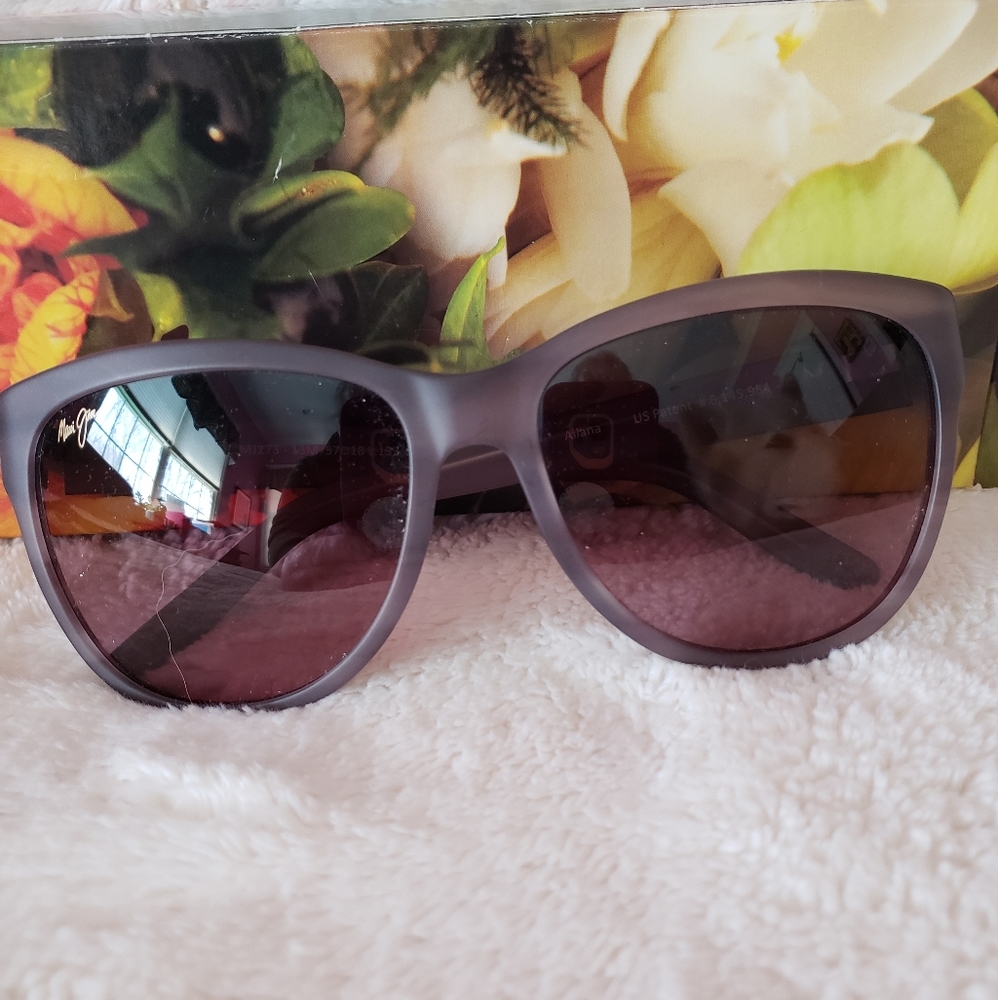 Maui Jim Ailana Polarized Sunglasses. New in box